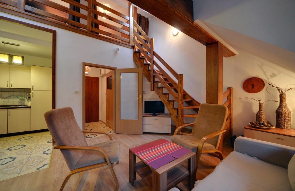Apartamenty Sun Seasons 24 - Rezydencja Parkowa シクラルスカ・ポレンバ エクステリア 写真