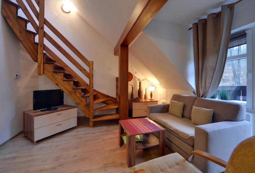Apartamenty Sun Seasons 24 - Rezydencja Parkowa シクラルスカ・ポレンバ エクステリア 写真